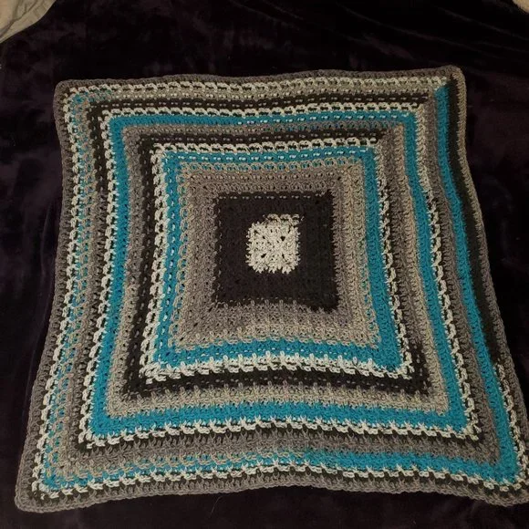 🌻HP🌻Handmade Crochet Baby Blanket & Hat Set - Picture 6 of 7